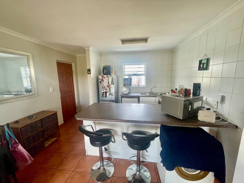 2 Bedroom Property for Sale in Vredekloof East Western Cape